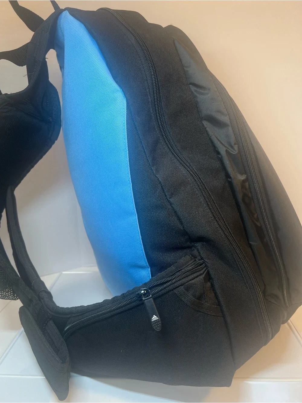 Rare adidas Baby Blue and Black Slingback Spring Load Backpack with Mesh Front. - Picture 3 of 16